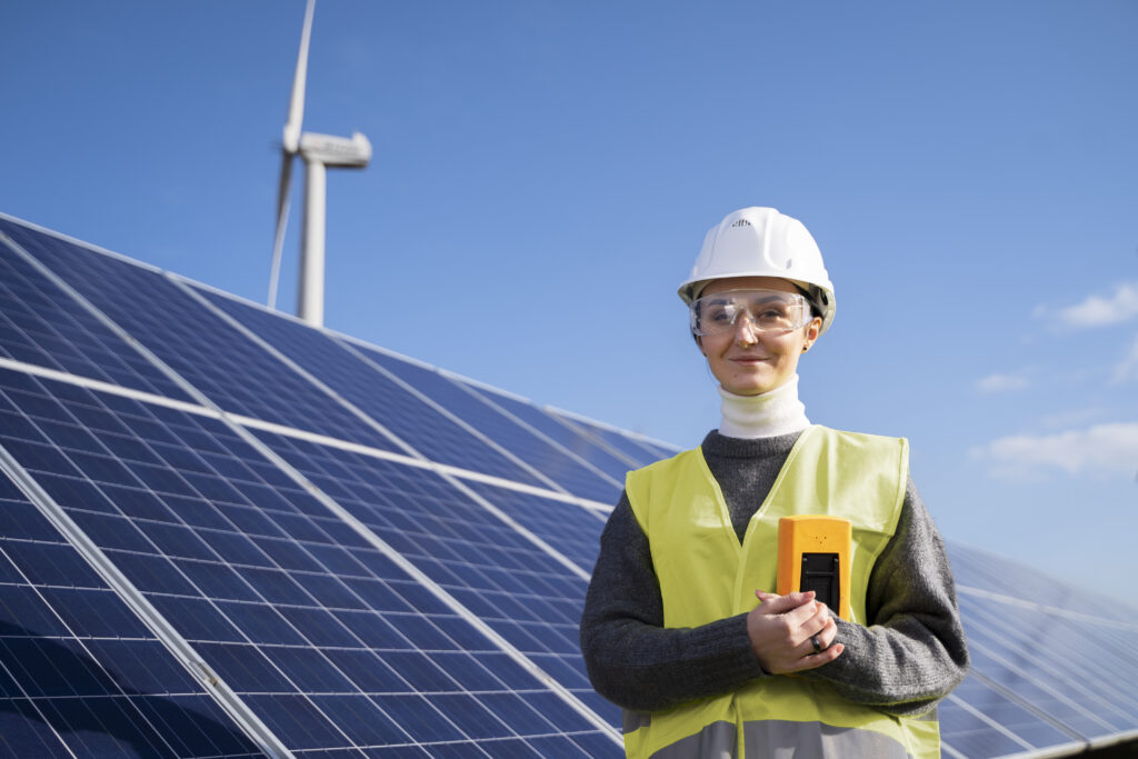 smiley-engineer-wearing-equipment-medium-shot